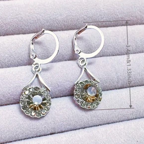 NWOT - Elegant Smoke Color Rhinestone, Drop Earrings - Picture 3 of 3